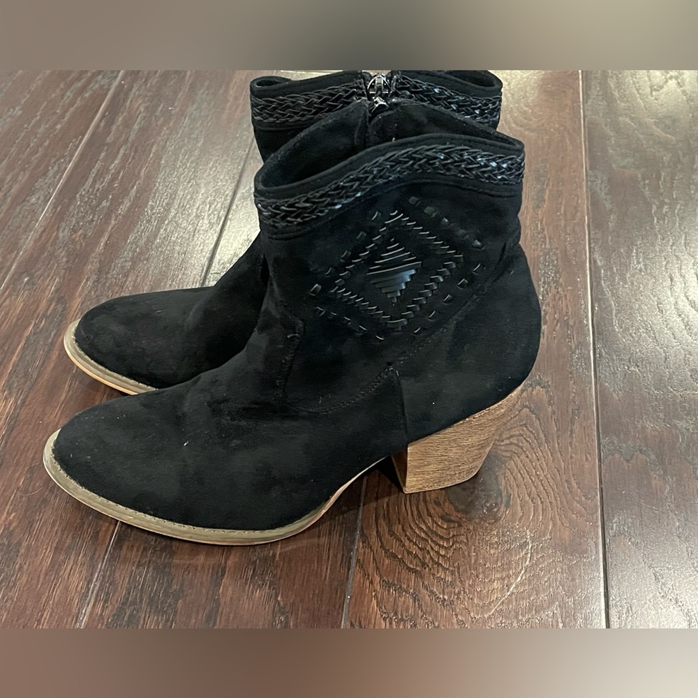 Vintage Havana Black Suede Miheala Bootie women Size 8.5 Country